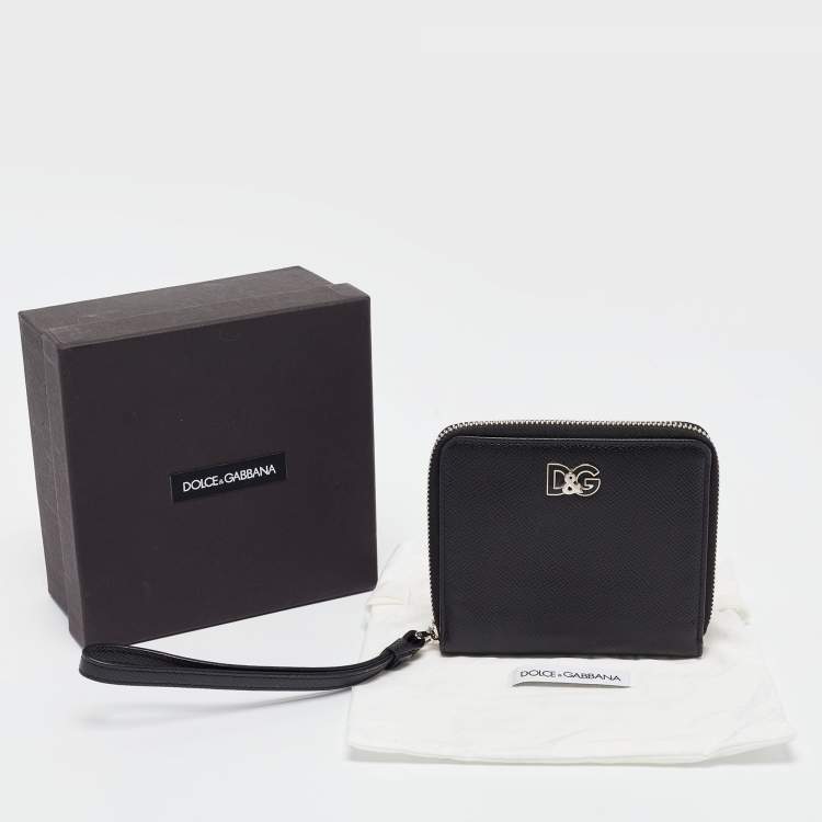 Pre Owned Dolce & Gabbana Black Leather Zip Around Wallet