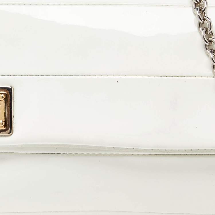 Pre Owned Dolce & Gabbana Off White Patent Leather Miss Martini Chain Clutch