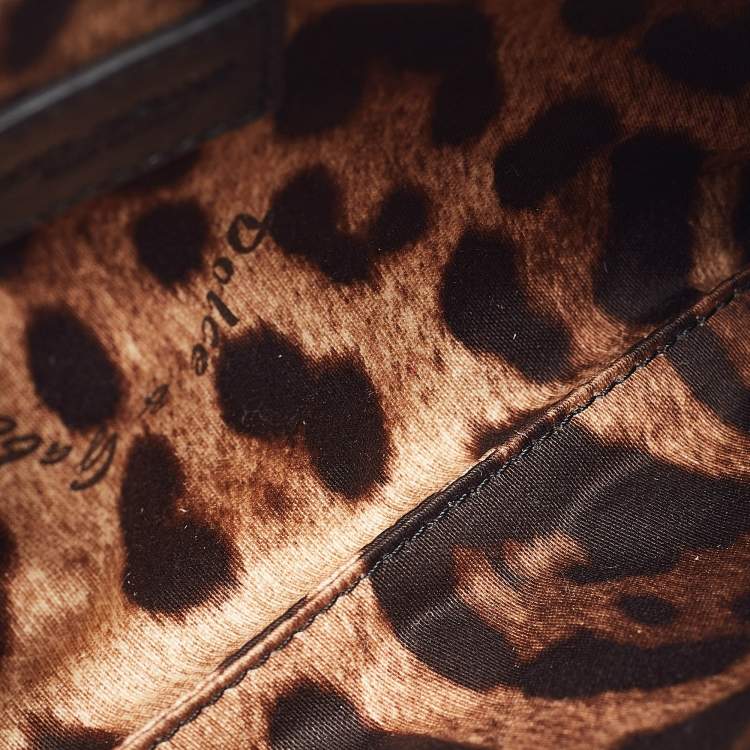 Pre Owned Dolce & Gabbana Black Quilted Leather Logo Pochette Bag
