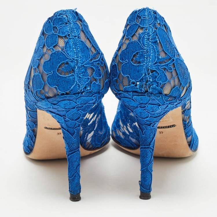 مملوكة مسبقًا Dolce & Gabbana Blue Lace Crystal Embellished Bellucci Pumps Size 37