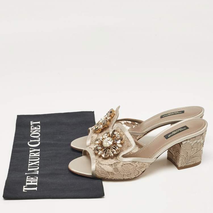 Pre Owned Dolce & Gabbana Beige/Silver Satin Sofia Slide Sandals Size 38