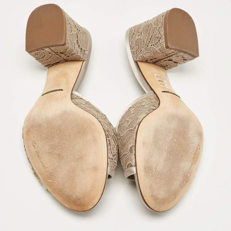 Pre Owned Dolce & Gabbana Beige/Silver Satin Sofia Slide Sandals Size 38