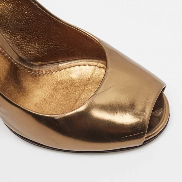 Pre Owned Dolce & Gabbana Gold Leather Peep Toe Pumps Size 38