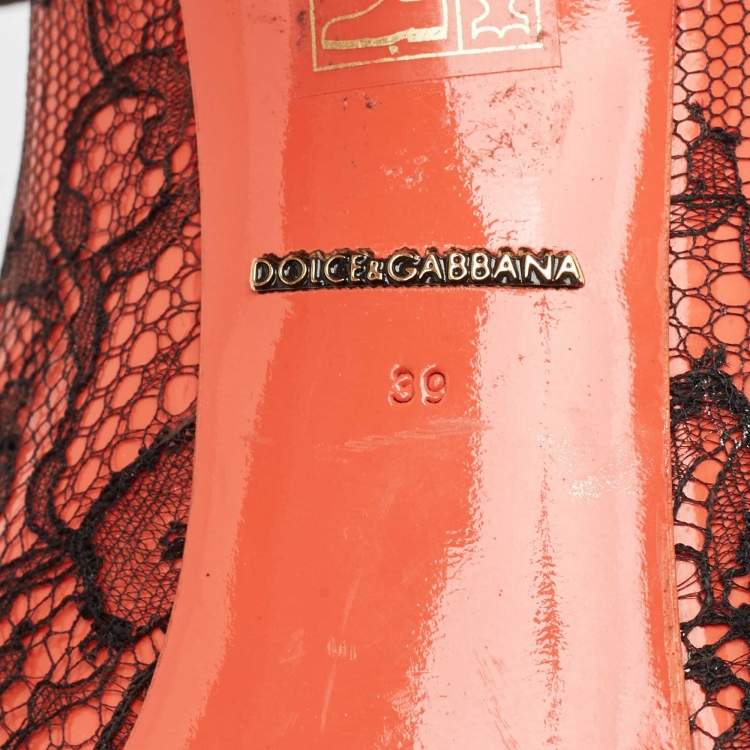 Pre Owned Dolce & Gabbana Pink/Black Lace and Patent Leather Pointed Toe Pumps Size 39