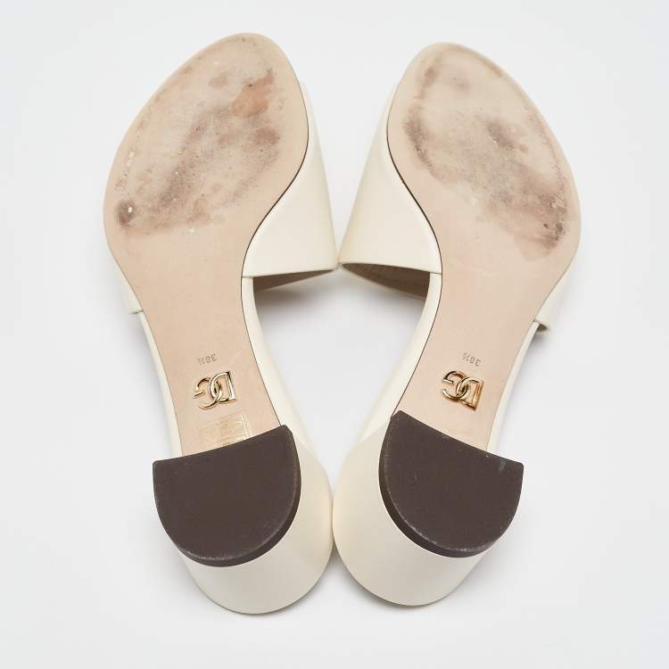 Pre Owned Dolce & Gabbana Off White Leather Cut Out DG Logo Slide Sandals Size 38.5