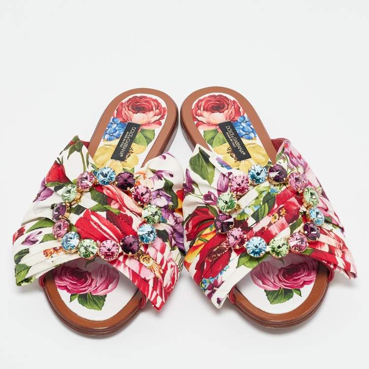مملوكة مسبقًا Dolce & Gabbana Multicolor Floral Print Canvas and Raffia Crystal Embellished Flat Slides Size 39