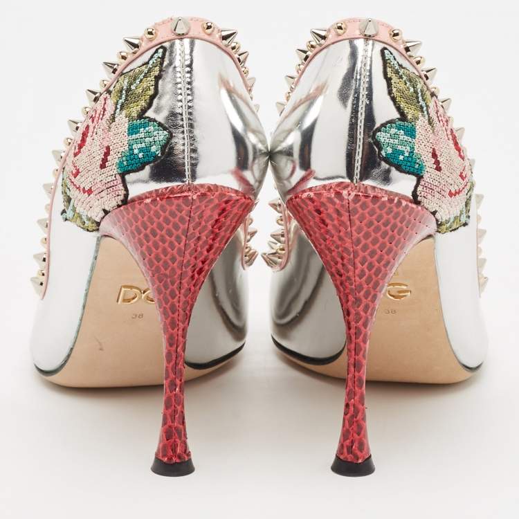 Pre Owned Dolce & Gabbana Silver Fur and Leather Tiger Embellished Pumps Size 38