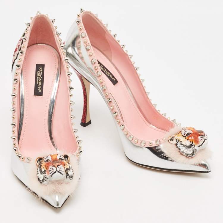 Pre Owned Dolce & Gabbana Silver Fur and Leather Tiger Embellished Pumps Size 38