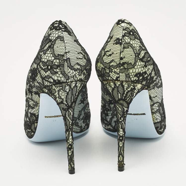 Pre Owned Dolce & Gabbana Black/Blue Lace and Patent Leather Pointed Toe Pumps Size 39