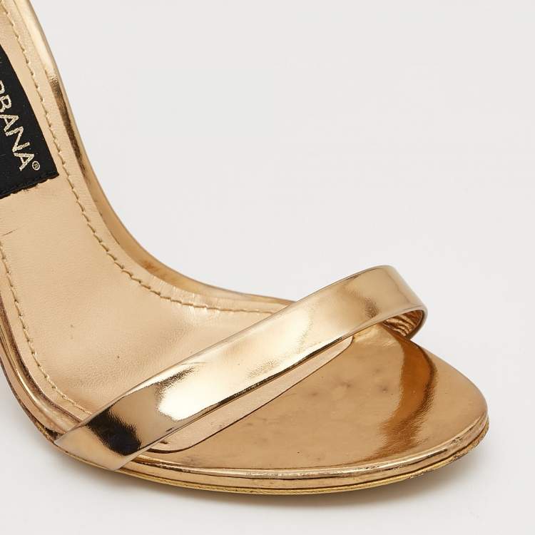 مملوكة مسبقًا Dolce & Gabbana Gold Mirror Leather Ankle Strap Sandals Size 37.5