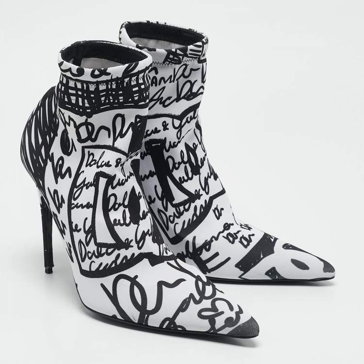 Pre Owned Dolce & Gabbana Black/White Stretch Knit Graffiti Sock Ankle Length Boots Size 39