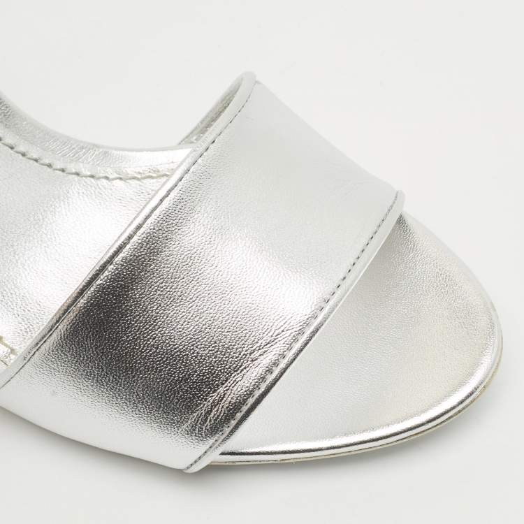 Pre Owned Dolce & Gabbana Silver Leather Keira DG Baroque Sandals Size 38