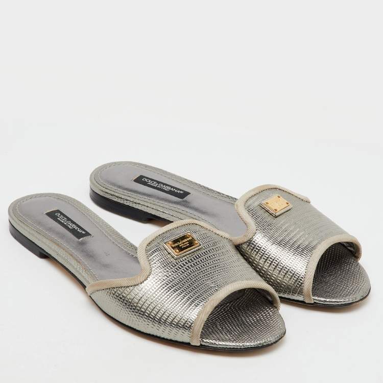 Pre Owned Dolce & Gabbana Silver Iguana Laminated Leather Flat Slide Sandals Size 36.5
