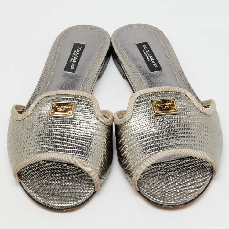 Pre Owned Dolce & Gabbana Silver Iguana Laminated Leather Flat Slide Sandals Size 36.5