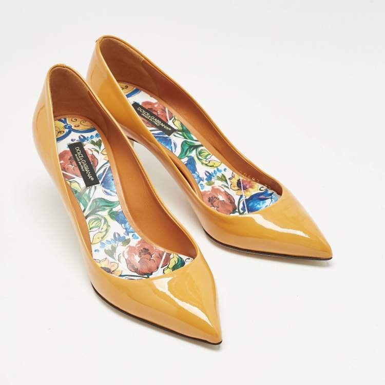 Pre Owned Dolce & Gabbana Orange Patent Leather Pointed Toe Pumps Size 37