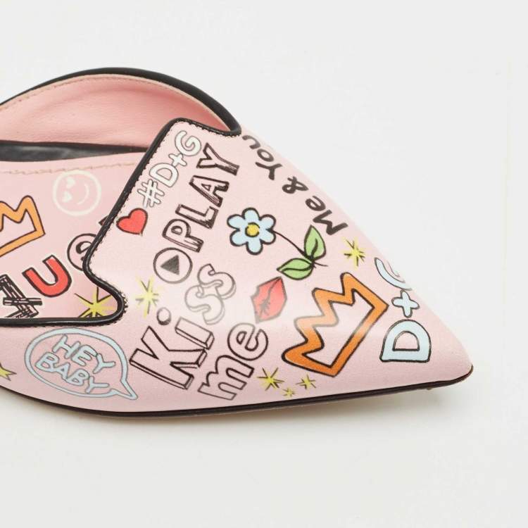Pre Owned Dolce & Gabbana Multicolor Graffiti Leather Flat Sandals Size 36.5