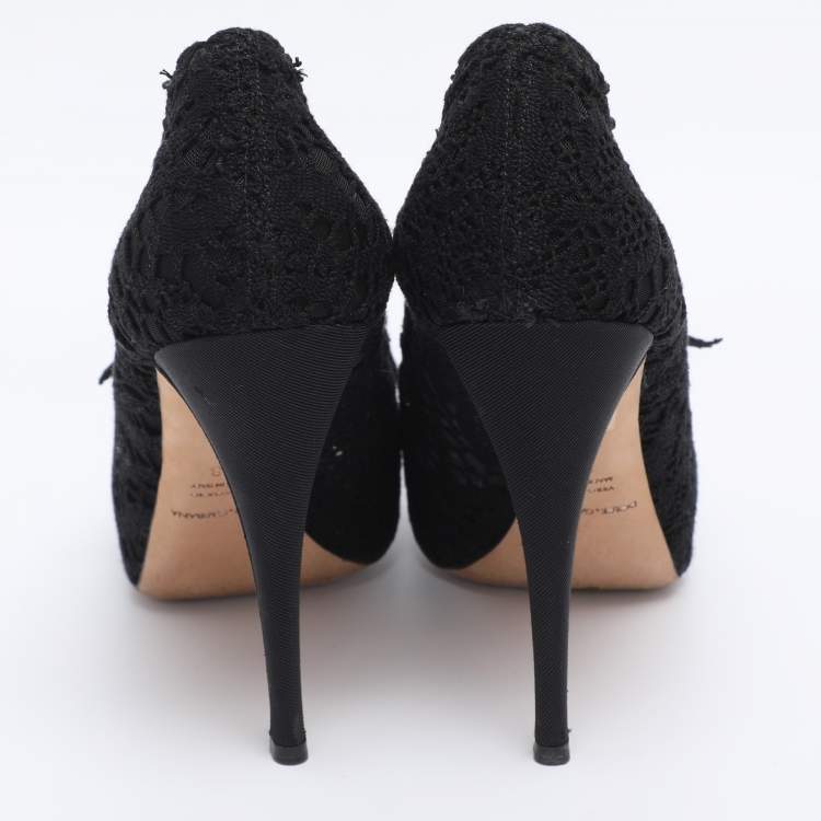 Pre Owned Dolce & Gabbana Black Lace Flower Lace Embellished Platform Pumps Size 38