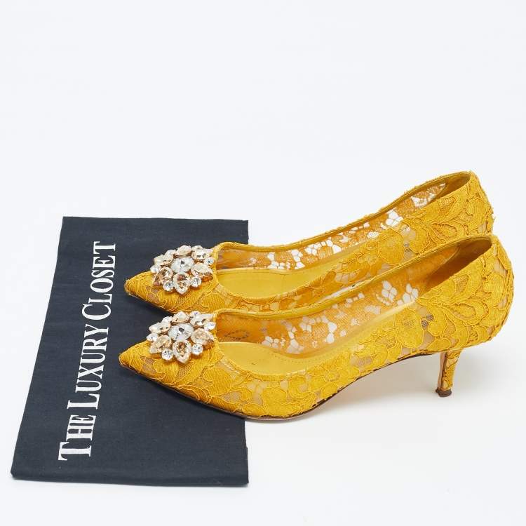 Pre Owned Dolce & Gabbana Yellow Lace and Mesh Bellucci Crystal Embellished Pointed Toe Pumps Size 40