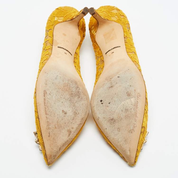 Pre Owned Dolce & Gabbana Yellow Lace and Mesh Bellucci Crystal Embellished Pointed Toe Pumps Size 40