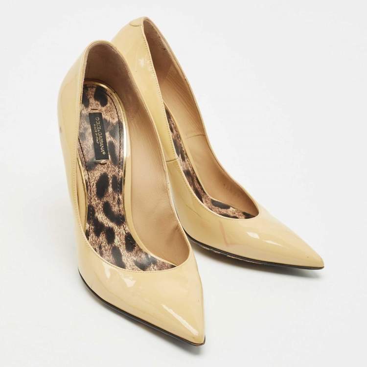 Pre Owned Dolce & Gabbana Beige Patent Leather Pointed Toe Pumps Size 40