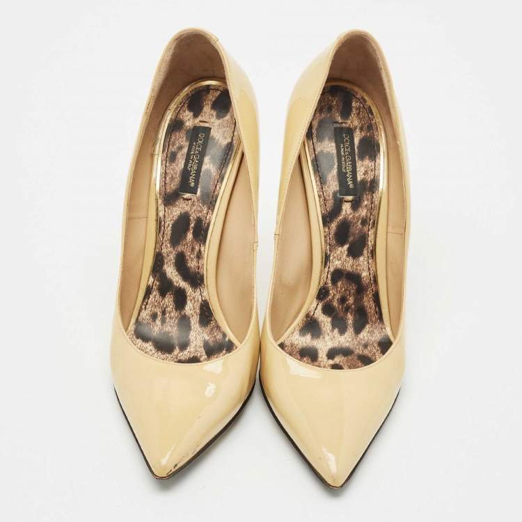 Pre Owned Dolce & Gabbana Beige Patent Leather Pointed Toe Pumps Size 40