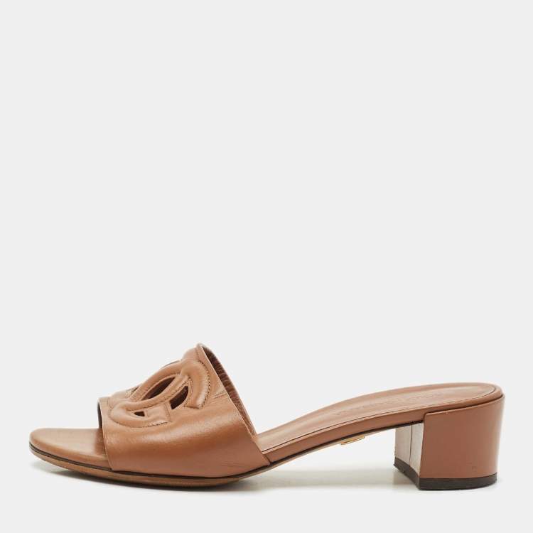 Pre Owned Dolce & Gabbana Brown Leather DG Bianca Slide Sandals Size 36