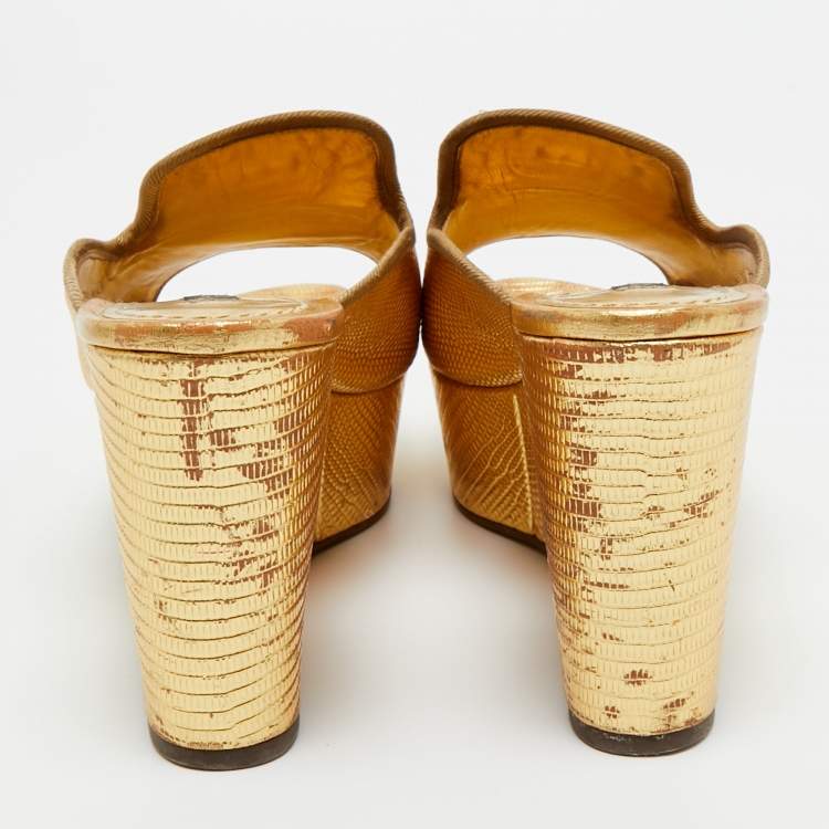 Pre Owned Dolce & Gabbana Gold Lizard Embossed Leather Wedge Sandals Size 37