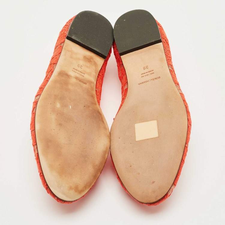 Pre Owned Dolce & Gabbana Red Lace Crystal Embellished Taormina Ballet Flats Size 39