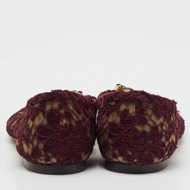 Pre Owned Dolce & Gabbana Burgundy Lace Crystal Embellished Taormina Ballet Flats Size 39