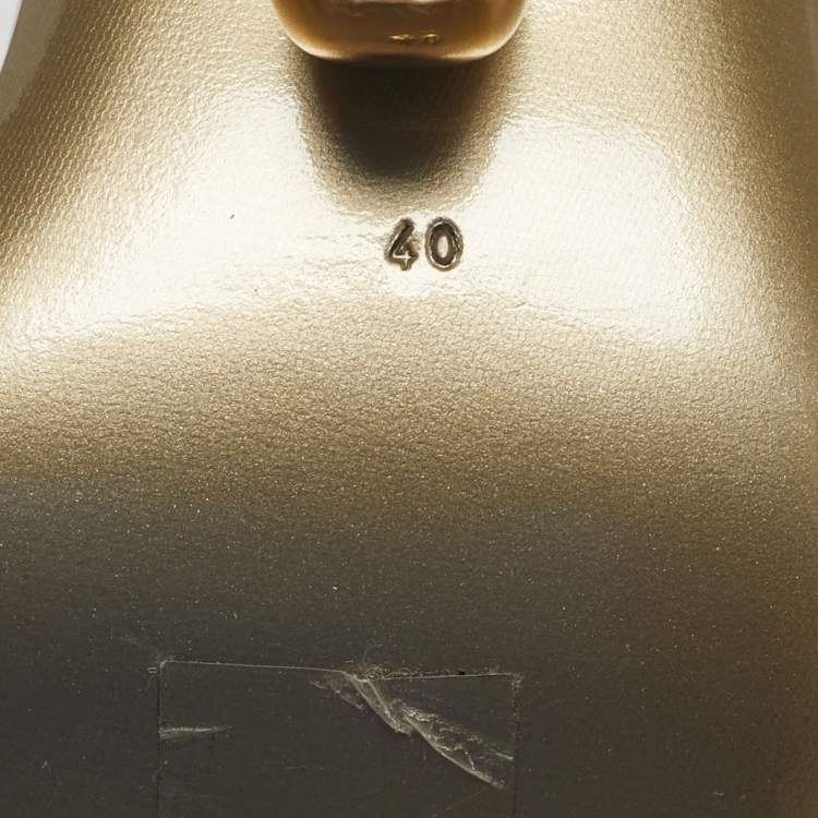 Pre Owned Dolce & Gabbana Gold Leather Keira Ankle Strap Sandals Size 40