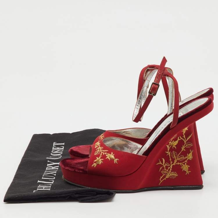 Pre Owned Dolce & Gabbana Red Fabric Embroidered Accent Wedge Ankle Strap Sandals Size 36