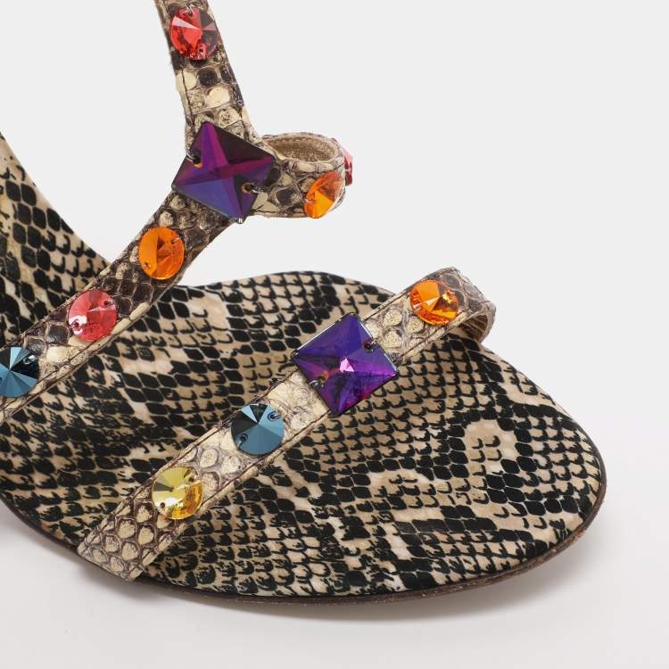 مملوكة مسبقًا Dolce & Gabbana Beige Python Leather Crystal Embellished Ankle Strap Sandals Size 38.5