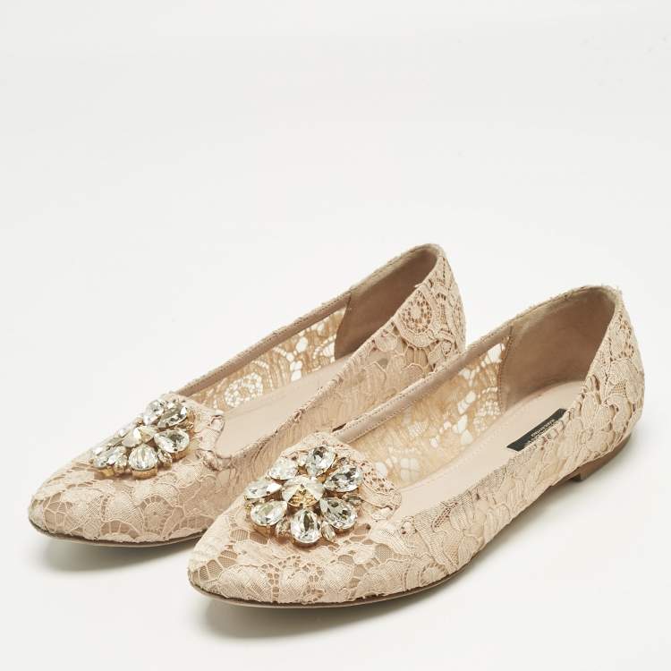 Pre Owned Dolce & Gabbana Beige Lace Crystal Embellish Ballet Flats Size 39