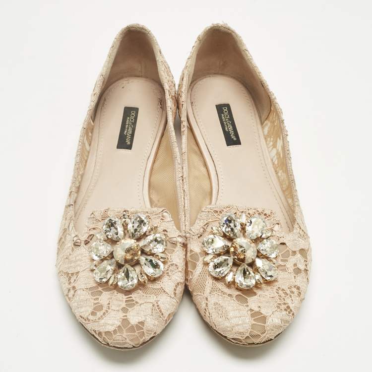 Pre Owned Dolce & Gabbana Beige Lace Crystal Embellish Ballet Flats Size 39