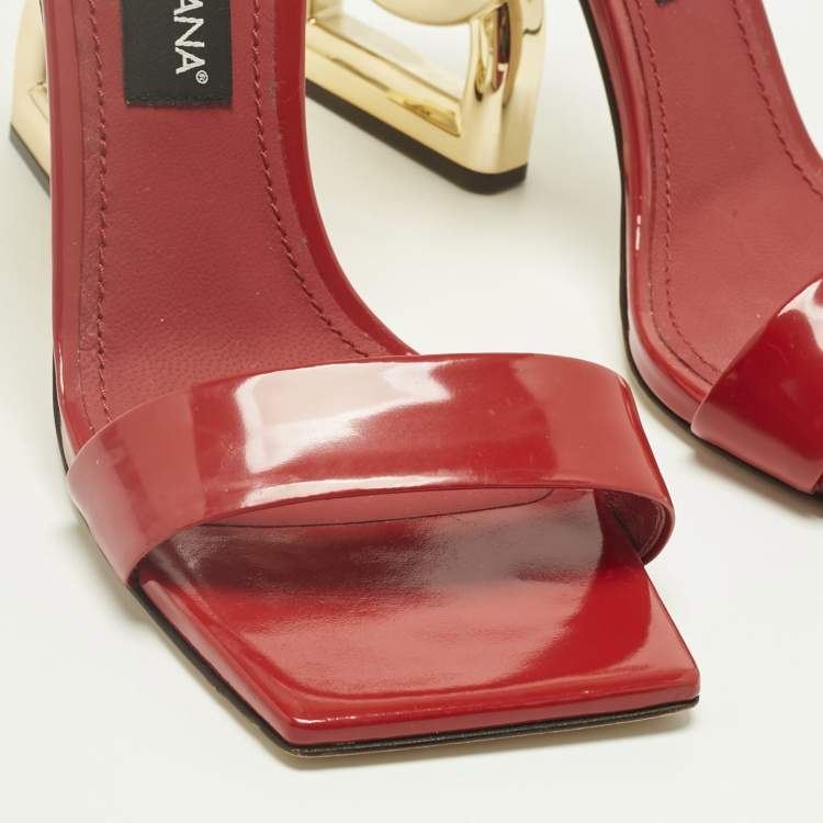 مملوكة مسبقًا Dolce & Gabbana Red Patent Leather DG Daily Ankle Strap Sandals Size 39