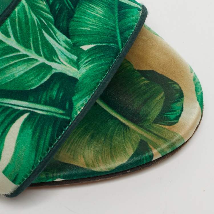 Pre Owned Dolce & Gabbana Size 40 Green Satin and Raffia Ankle Strap Sandals Sandals