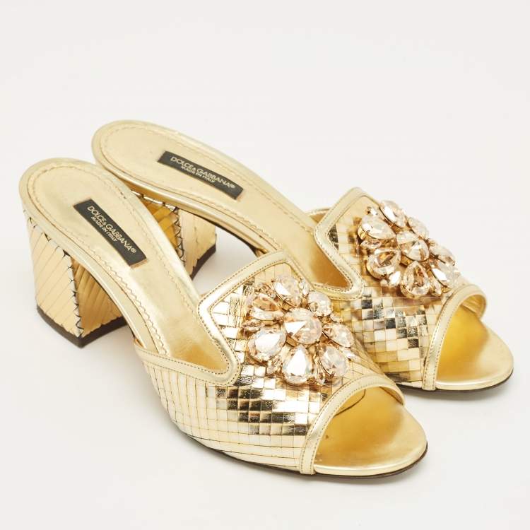 Pre Owned Dolce & Gabbana Size 37 Gold Leather and Woven Leather Crystal Embellished Slide Sandals