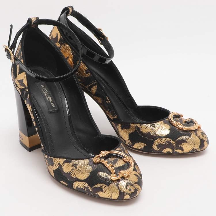 Pre Owned Dolce & Gabbana DG Logo Size 36.5 Gold/Black Brocade Fabric and Patent Leather Pumps