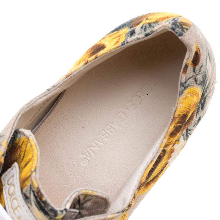 مملوكة مسبقًا Dolce & Gabbana Beige Floral Printed Canvas Low Top Sneakers Size 37.5