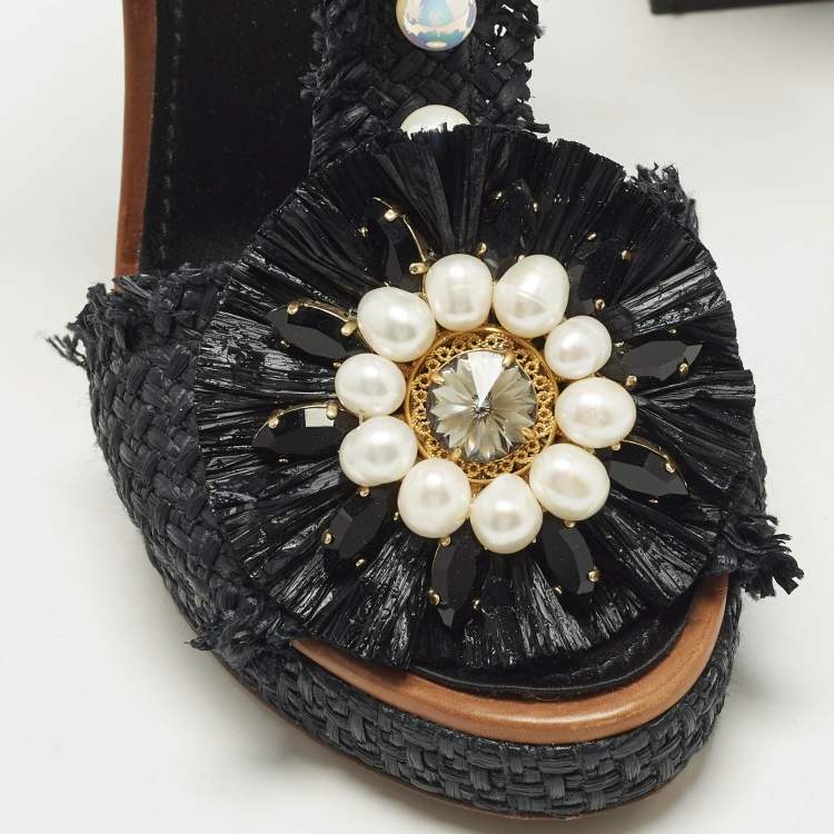 Pre Owned Dolce & Gabbana Size 36 Black Leather and Raffia Faux Pearls T Strap Sandals