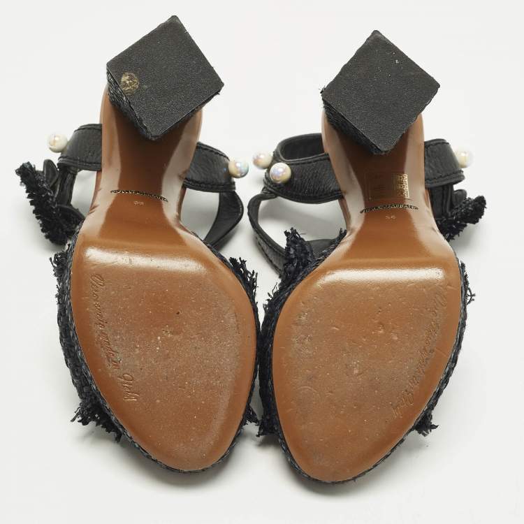 Pre Owned Dolce & Gabbana Size 36 Black Leather and Raffia Faux Pearls T Strap Sandals