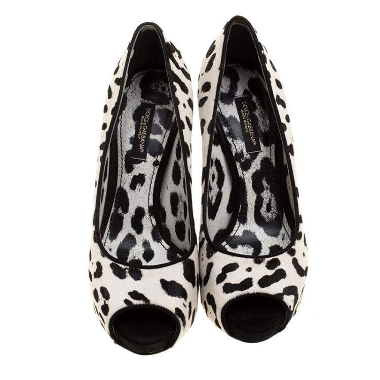 Pre Owned Dolce & Gabbana White Leopard Print Calfhair Peep Toe Platform Pumps Size 35.5