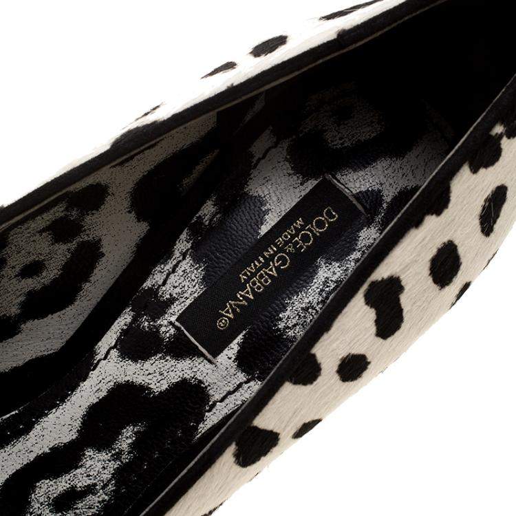 Pre Owned Dolce & Gabbana White Leopard Print Calfhair Peep Toe Platform Pumps Size 35.5