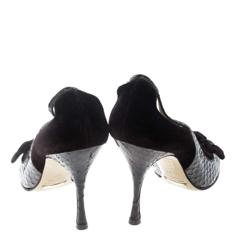 Pre Owned Dolce & Gabbana Brown Velvet and Python Pumps Size 38