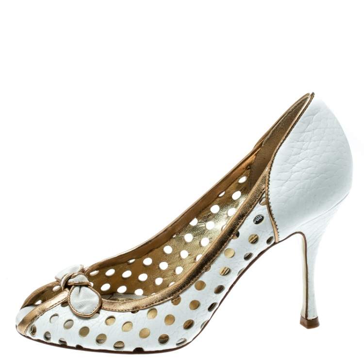 Pre Owned Dolce & Gabbana White/Gold Perforated Leather Bow Detail Peep Toe Pumps Size 36.5