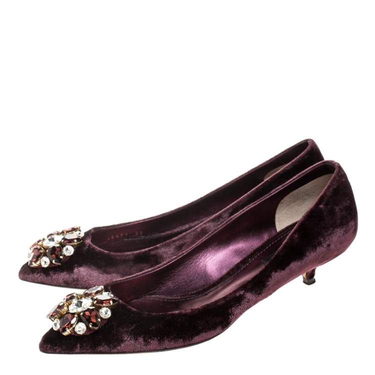 Pre Owned Dolce & Gabbana Purple Velvet Crystal Embellished Bellucci Pumps Size 38