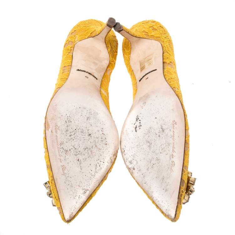 Pre Owned Dolce & Gabbana Yellow Lace Bellucci Crystal Embellished Pointed Toe Pumps Size 40