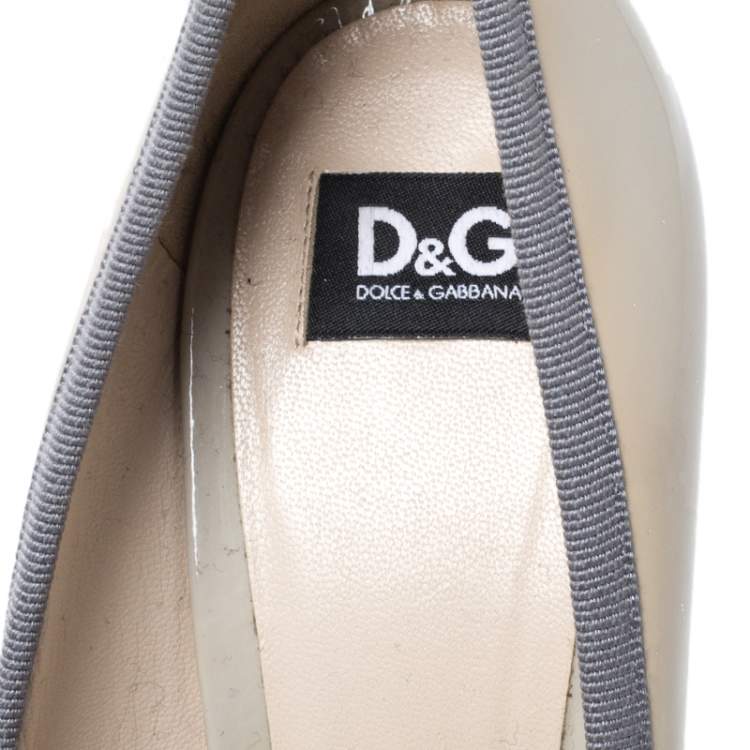 Pre Owned Dolce & Gabbana Grey Patent Leather Bow Round Toe Pumps Size 38.5