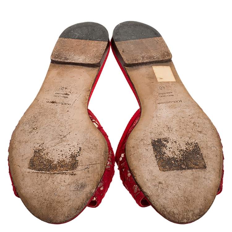 Pre Owned Dolce & Gabbana Red Lace Crystal Embellished Flat Slides Size 40