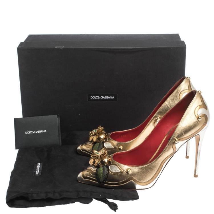 Pre Owned Dolce & Gabbana Metallic Gold/Silver Leather Metal Flower And Stud Embellished Pointed Toe Pumps Size 39